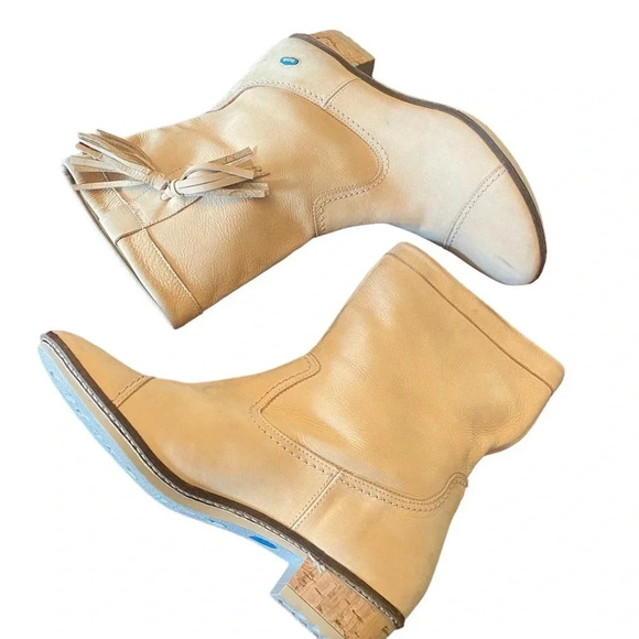 Cloud Footwear European Leather Tassel Tan Leather Boots - Picture 8 of 10